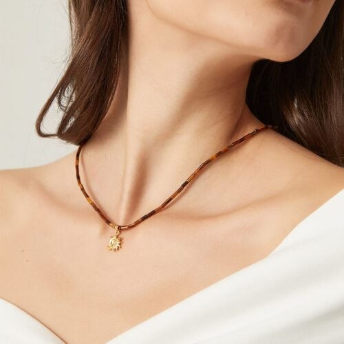 Gold sun pendant necklace sn 1572g 24 min