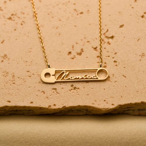 Personalized safty pin name necklace 1