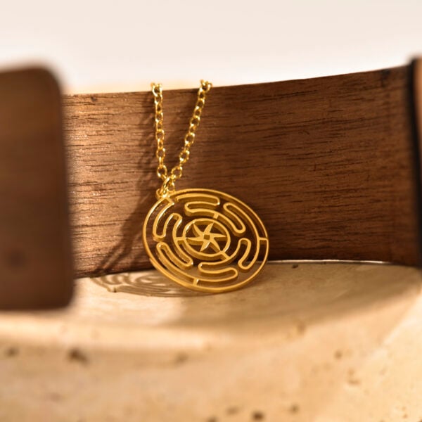 Dainty hecate necklace 3
