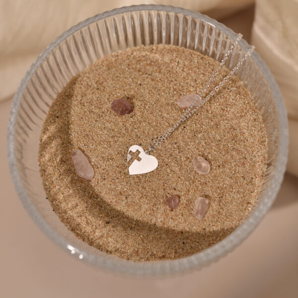 Heart necklace 3