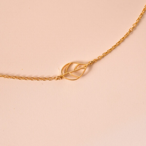 Leaf necklace 4