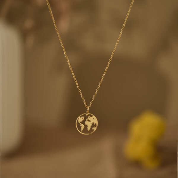 World map necklace 1