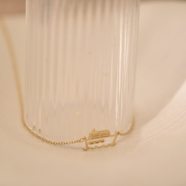 Cruise ship necklace 2