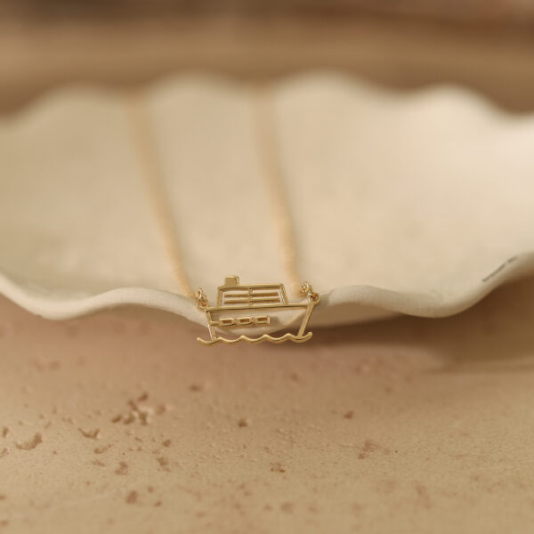 Cruise ship necklace 4