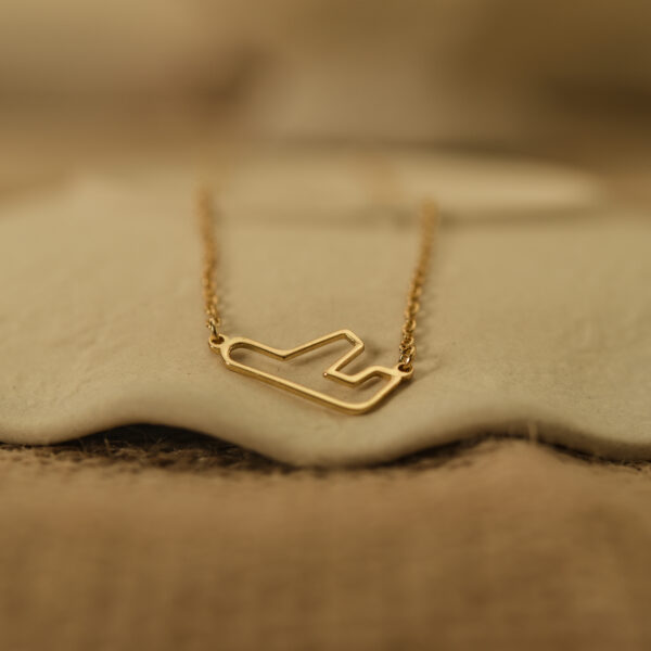 Dainty airplane necklace 2