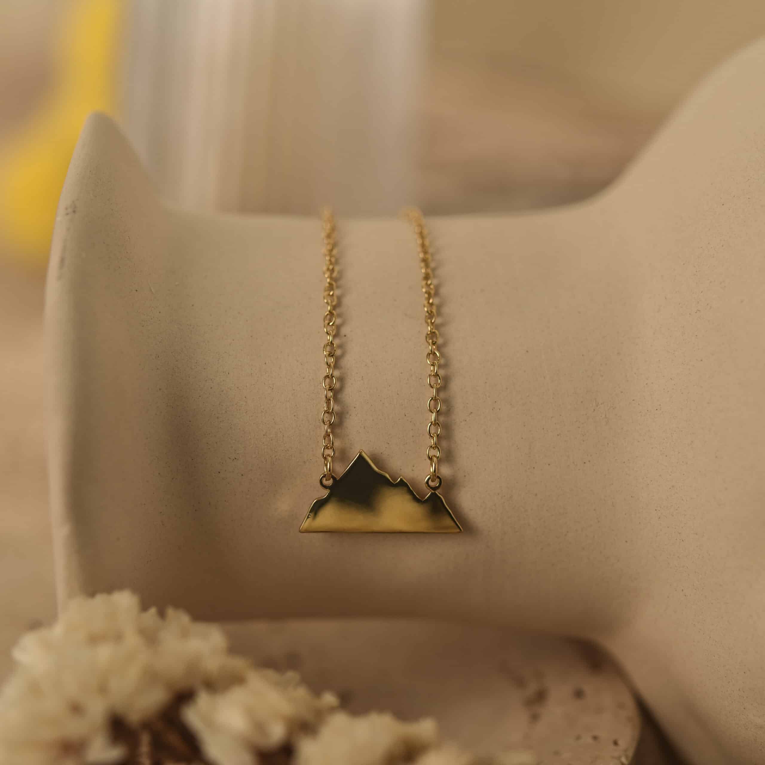 Mountain necklace 2